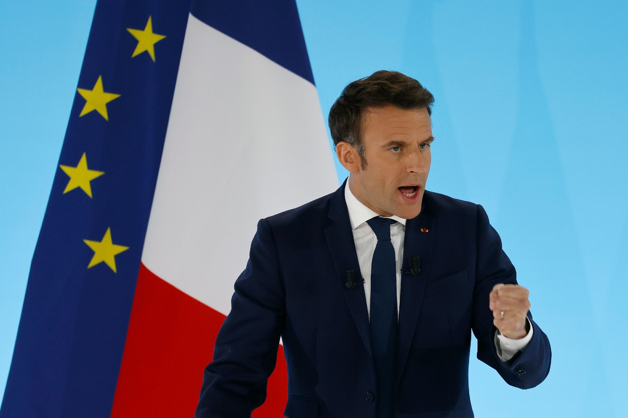 La France dans le chaos : la révolte contre Macron et l’effondrement économique